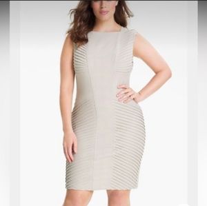 Adrianna Papell bodycon sleeveless pleated cocktail dress